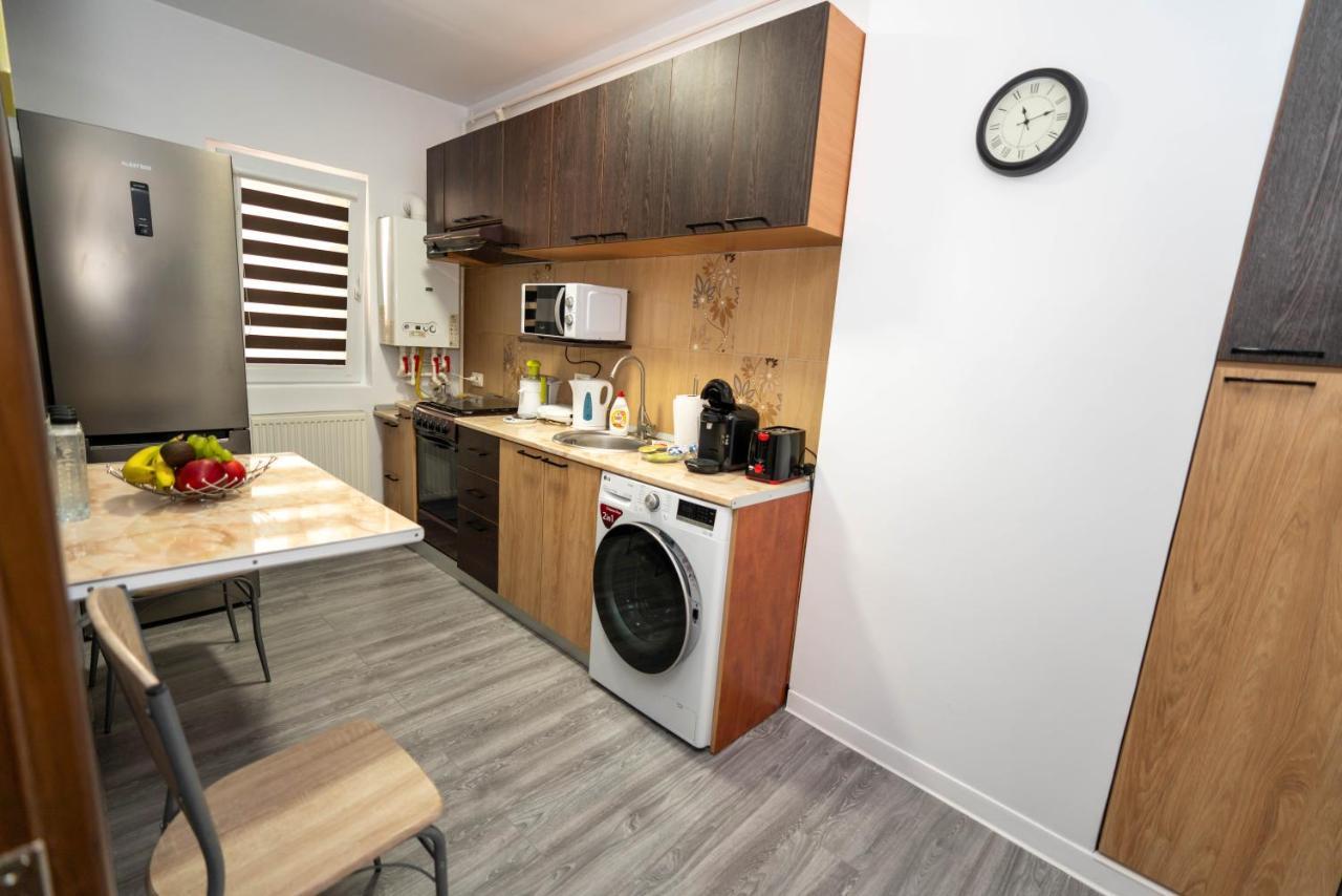 Hotel Studio Titan Bucarest Extérieur photo